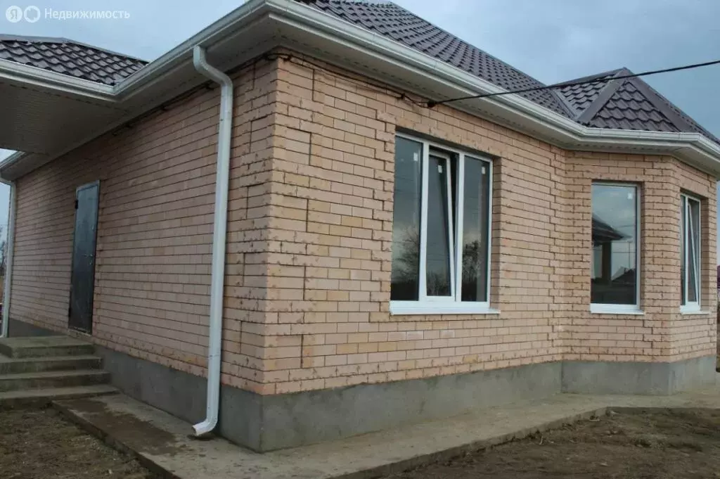 Дом в Ростов-на-Дону, Особенная улица (85 м) - Фото 1