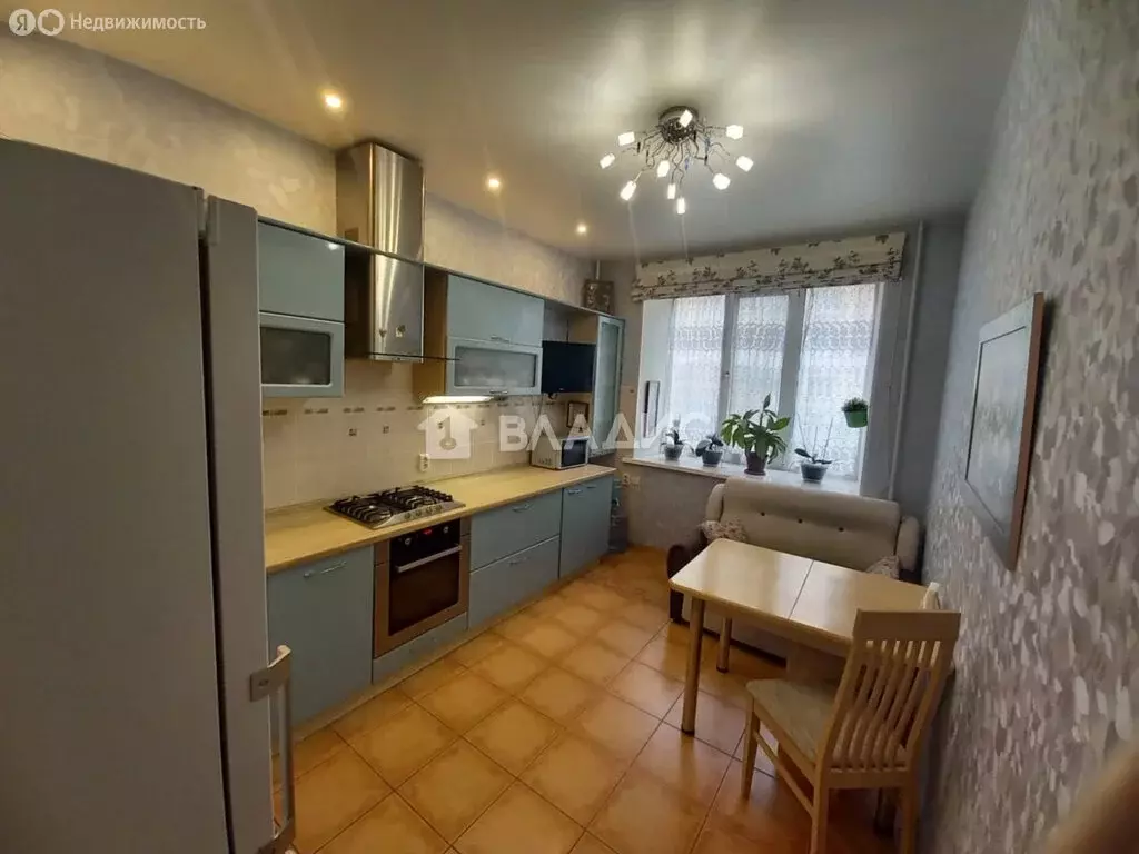 2-комнатная квартира: Вологда, улица Гагарина, 2Ак3 (61.5 м) - Фото 0