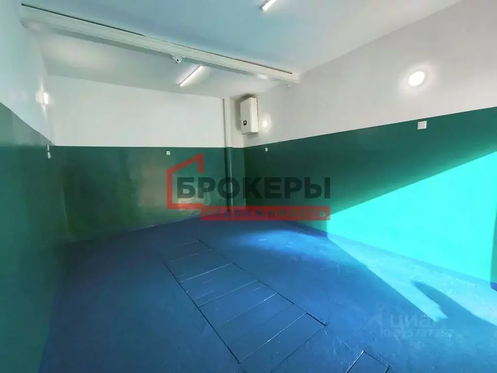 Гараж в Севастополь ул. Колобова, 26 (21 м) - Фото 2