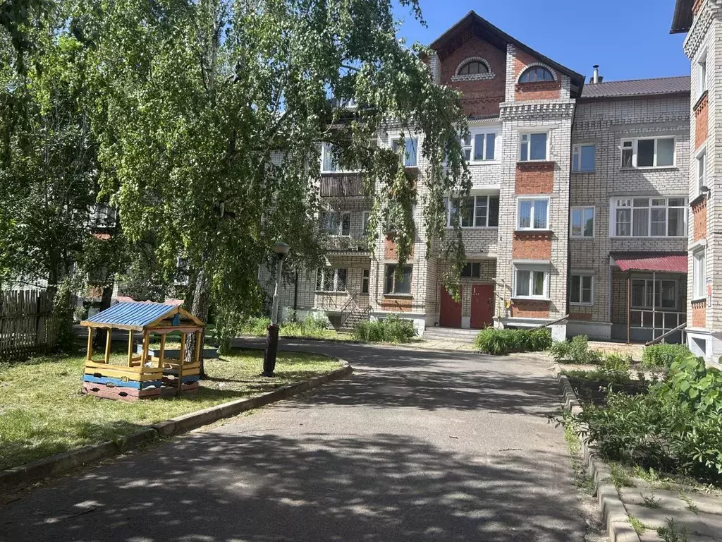 3-к кв. Тамбовская область, Мичуринск ул. Марата, 192 (96.1 м) - Фото 0
