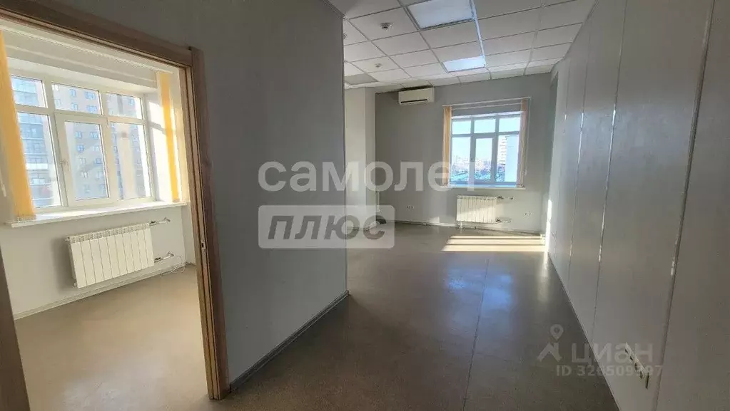 Офис в Тюменская область, Тюмень Харьковская ул., 83ак1 (61 м) - Фото 1