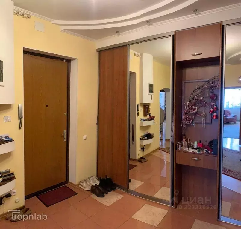 3-к кв. Волгоградская область, Волгоград ул. Маршала Чуйкова, 55 ... - Фото 2