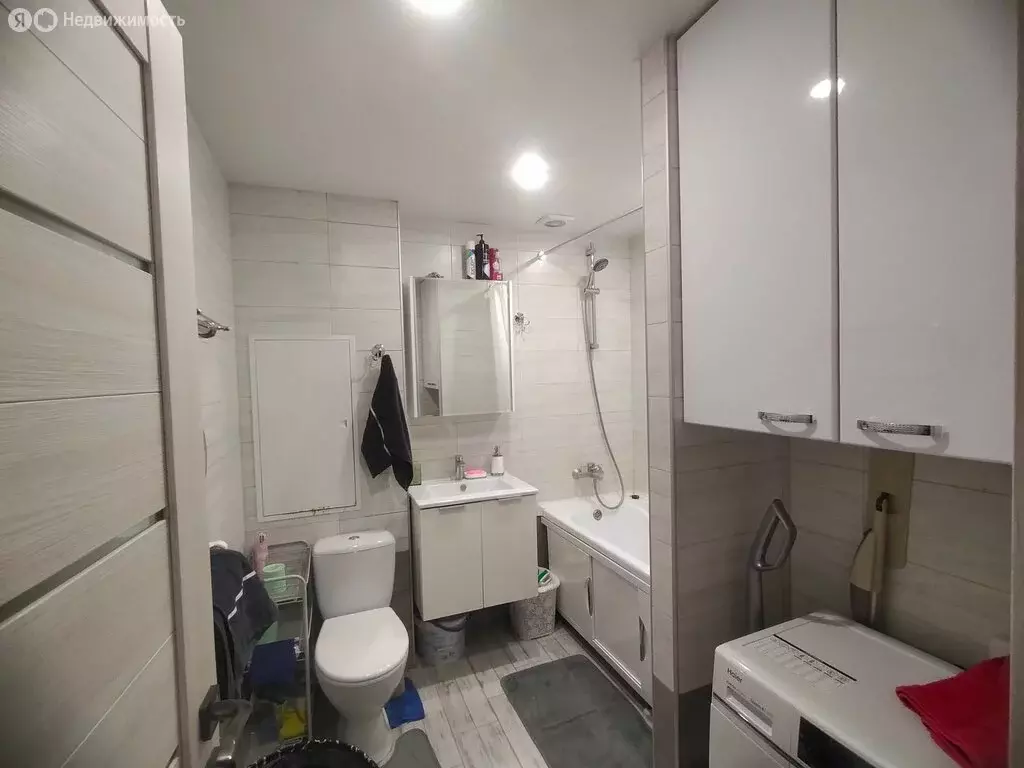 2-комнатная квартира: посёлок Большевик, улица Ленина, 22 (44 м) - Фото 1