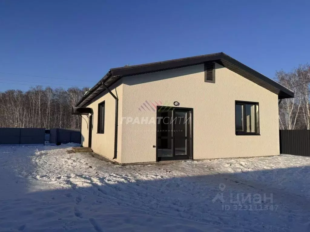 Дом в Омская область, Азовский Немецкий Национальный район, с. ... - Фото 2