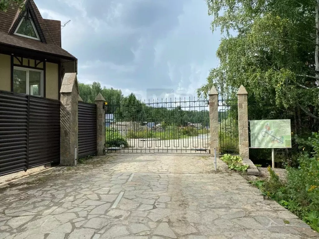 Участок в Свердловская область, Екатеринбург муниципальное ... - Фото 0