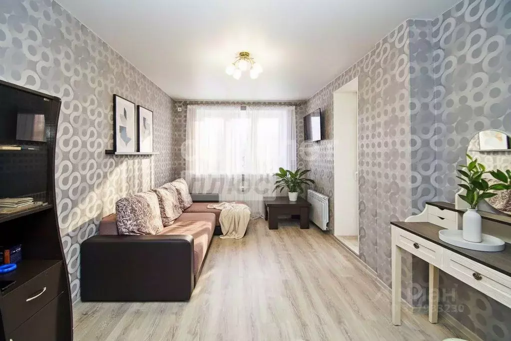 2-к кв. Омская область, Омск Пригородная ул., 21к3 (55.9 м) - Фото 1