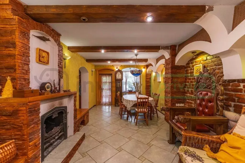 Дом в Калининградская область, Полесский муниципальный округ, пос. ... - Фото 1