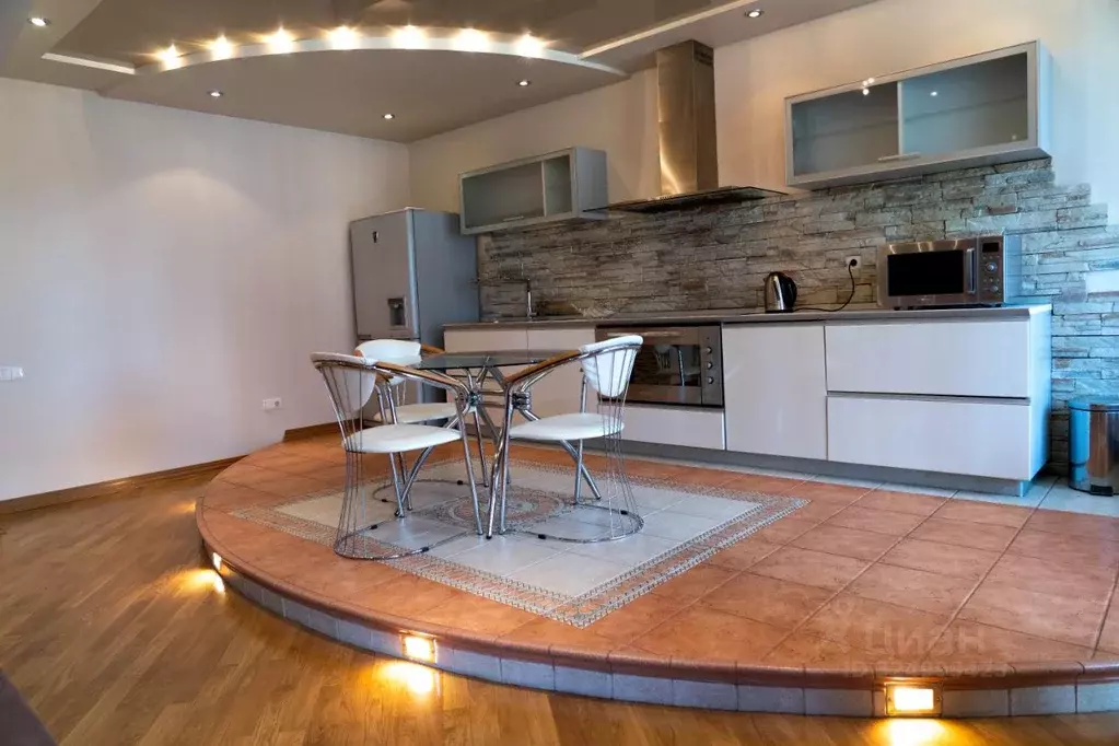 3-к кв. Омская область, Омск ул. Масленникова, 80 (96.0 м) - Фото 2