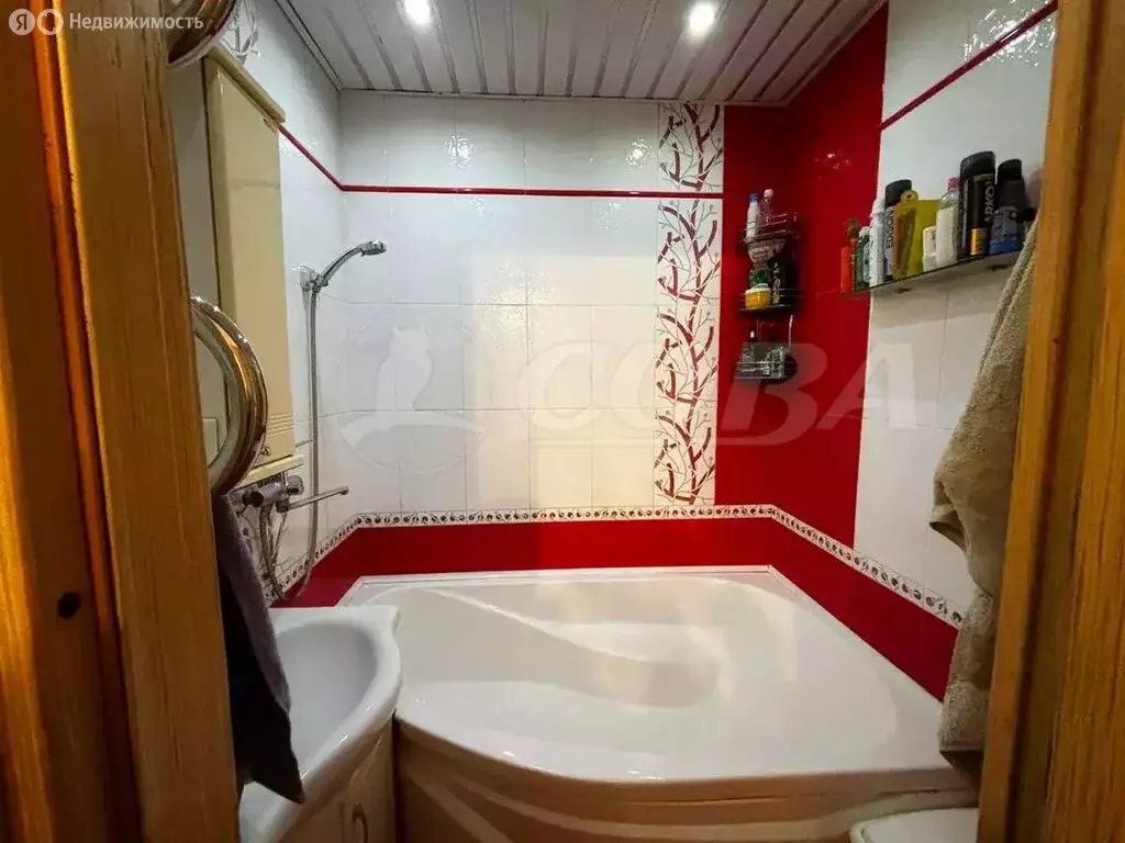 3-комнатная квартира: Боровский, улица Мира, 15 (66.2 м) - Фото 1