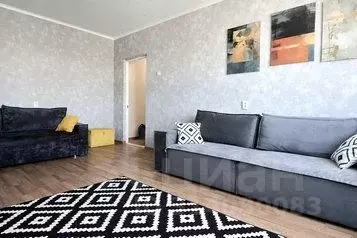 2-к кв. Воронежская область, Россошь просп. Труда, 38 (54.0 м) - Фото 0