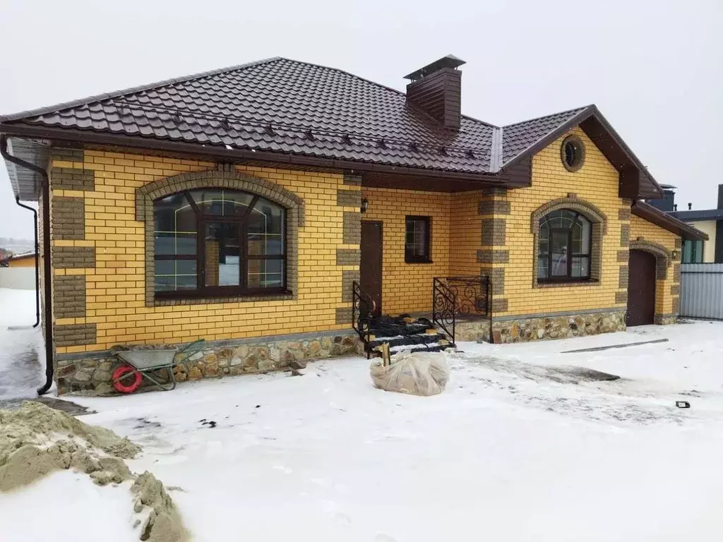Дом в Белгородская область, Белгородский район, Тавровское с/пос, с. ... - Фото 0
