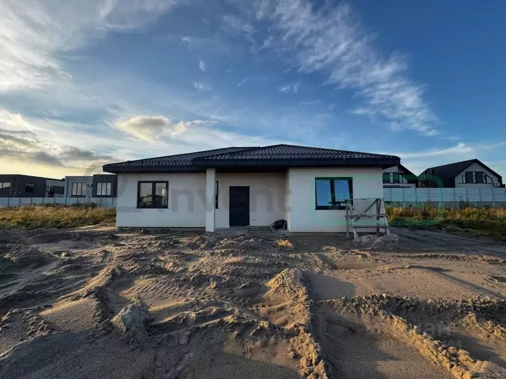 Дом в Калининградская область, Гурьевский муниципальный округ, пос. ... - Фото 1