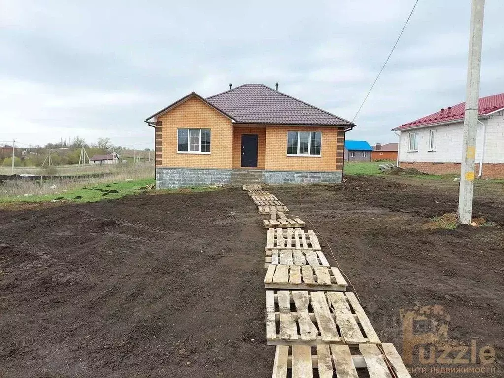 Дом в Белгородская область, Белгородский район, с. Стрелецкое ул. ... - Фото 1