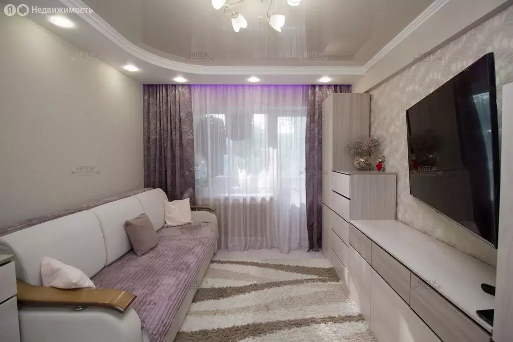 2-комнатная квартира: Калуга, улица Веры Андриановой, 28 (45.5 м) - Фото 0