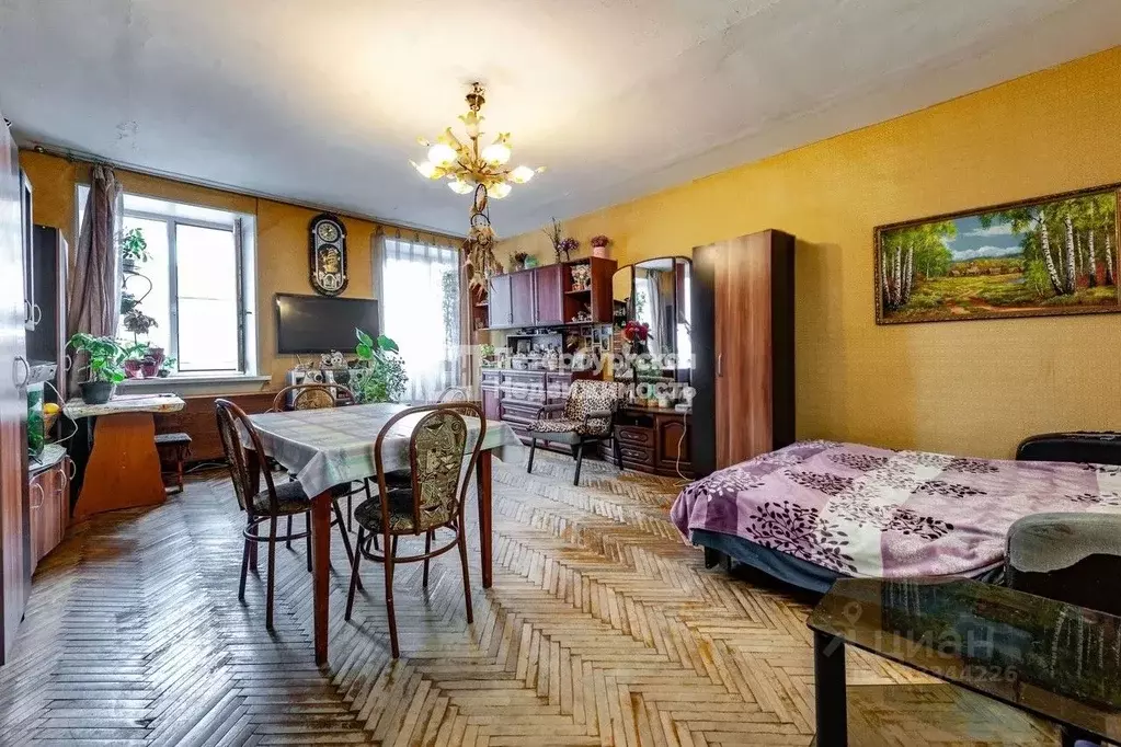 2-к кв. Санкт-Петербург 9-я Васильевского острова линия, 24 (83.27 м) - Фото 1