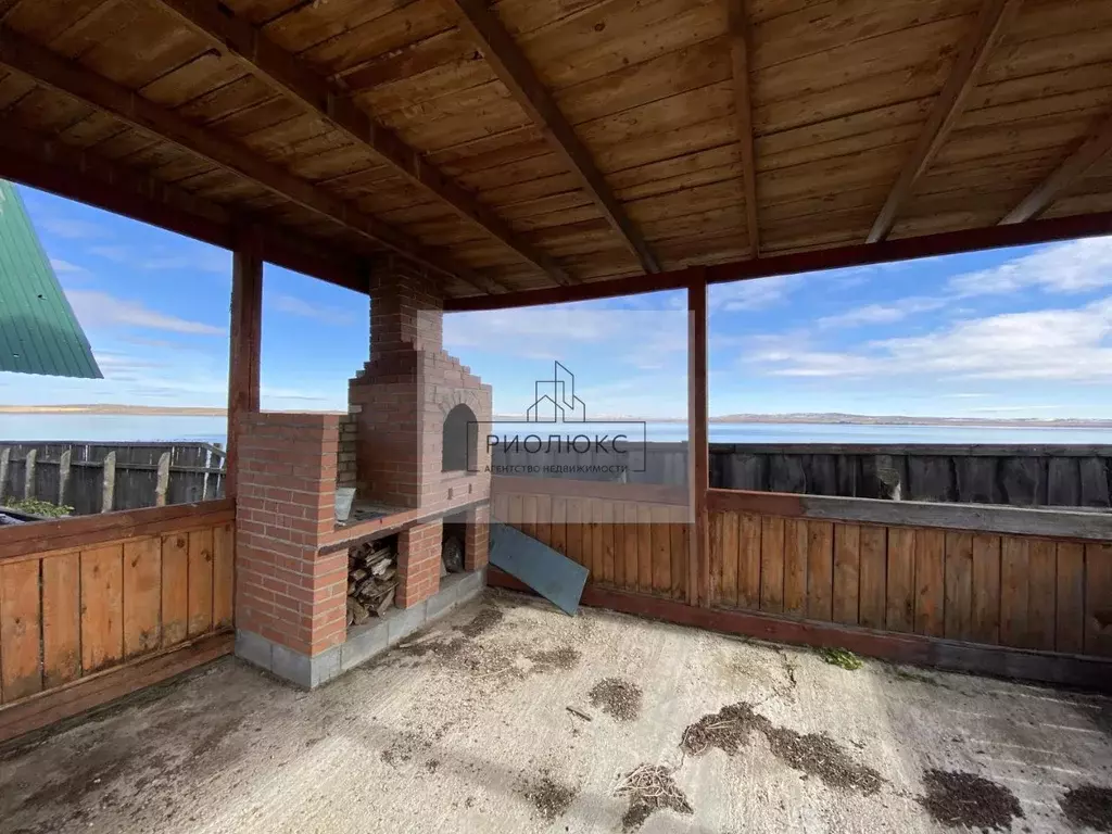 Дом в Челябинская область, Верхнеуральский муниципальный округ, пос. ... - Фото 1