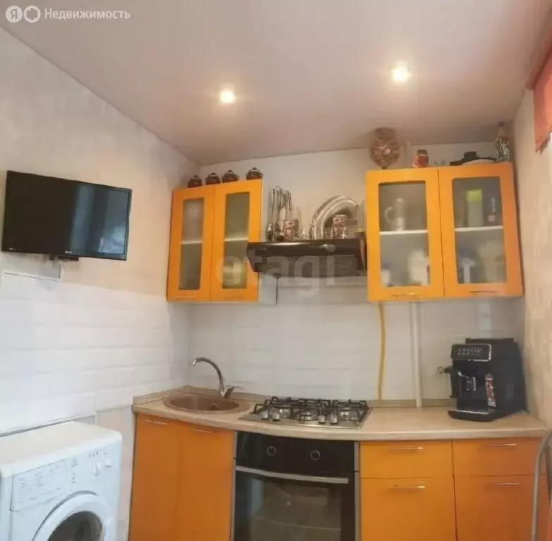 3-комнатная квартира: Рыбинск, улица Плеханова, 32 (56.8 м) - Фото 1