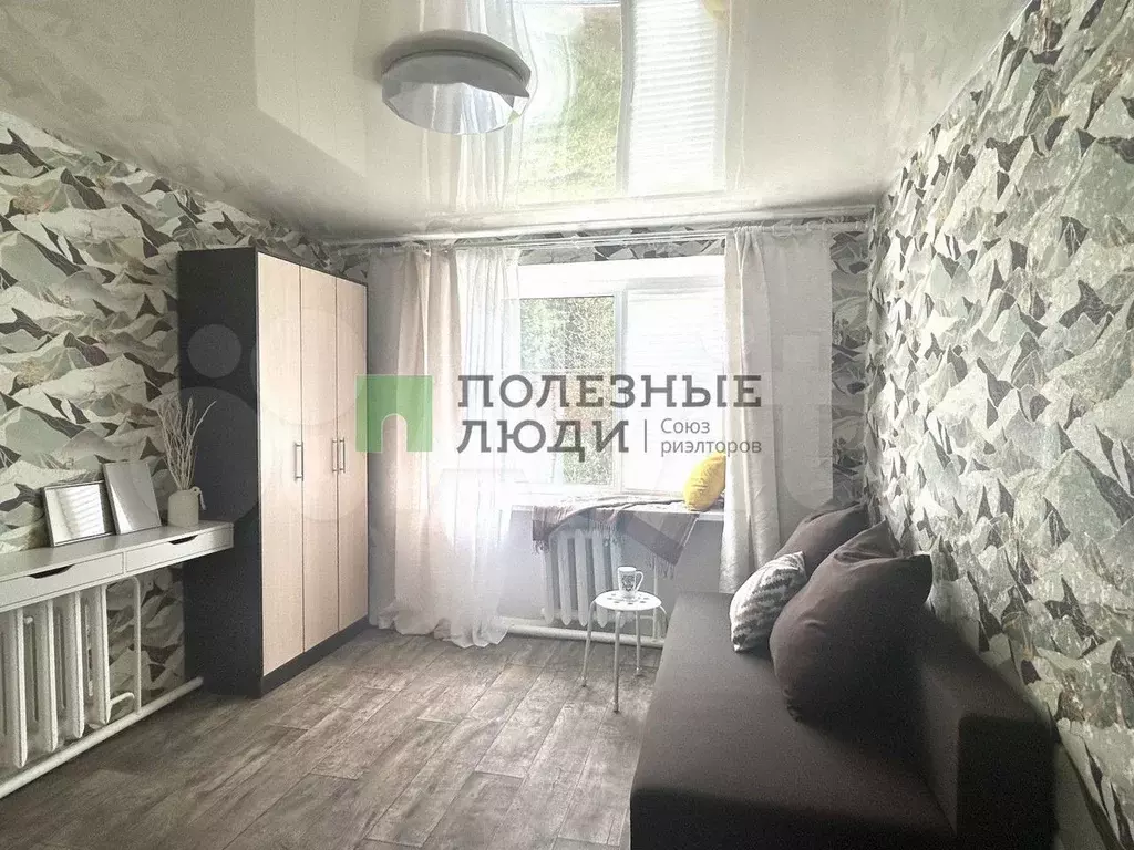 Комната 17,4 м в 1-к., 1/4 эт. - Фото 0