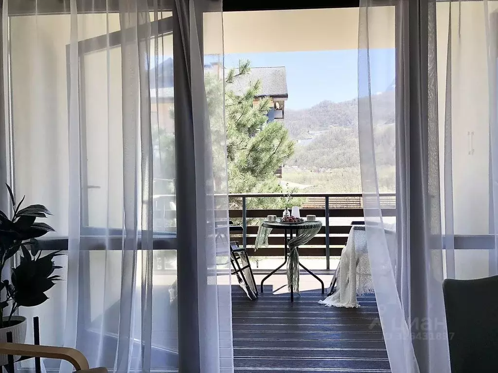 2-к кв. Краснодарский край, Сочи Красная Поляна пгт, ул. Защитников ... - Фото 1