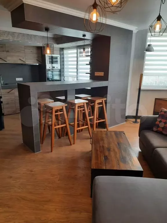 2-к. квартира, 60 м, 16/17 эт. - Фото 0