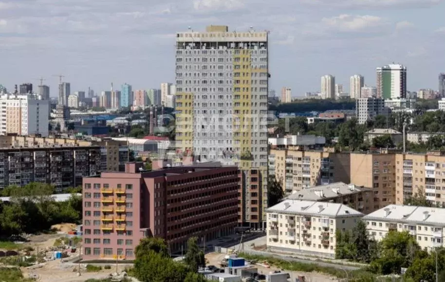 3-к кв. Свердловская область, Екатеринбург ул. Куйбышева, 106 (62.88 ... - Фото 0