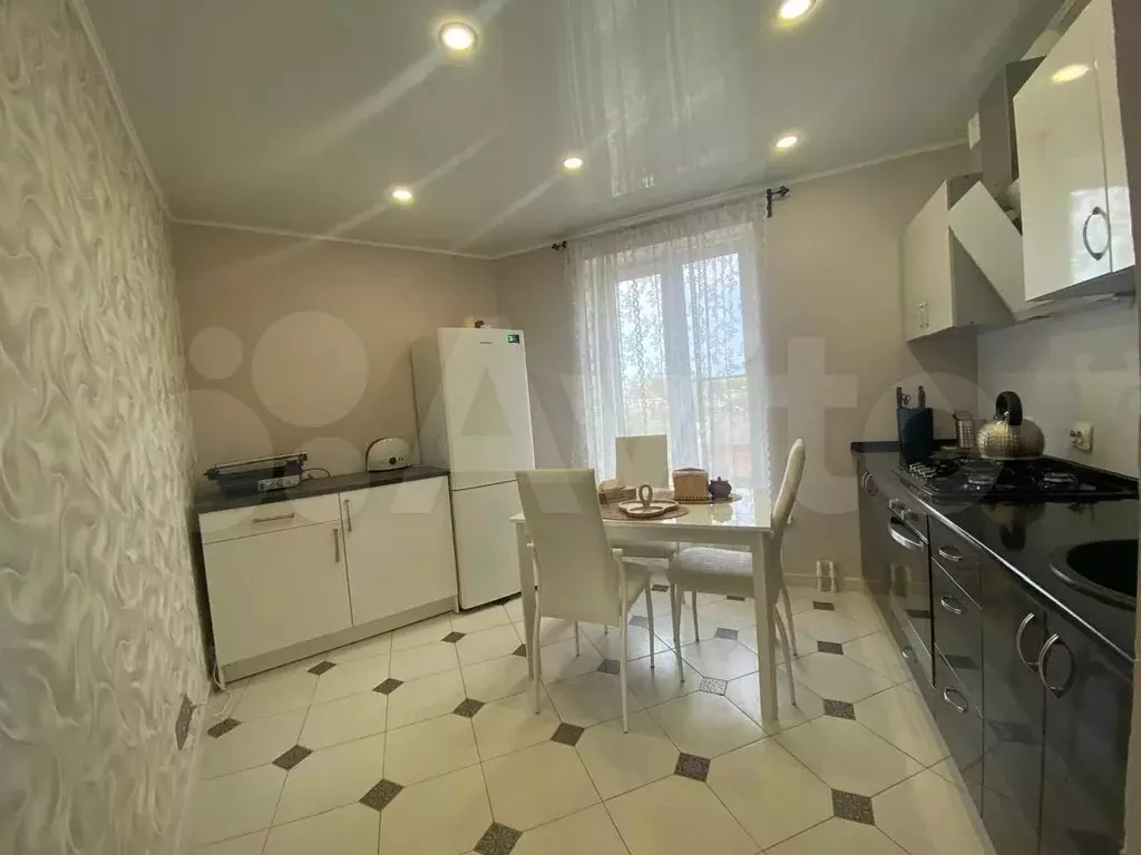 1-к. квартира, 53 м, 4/7 эт. - Фото 1