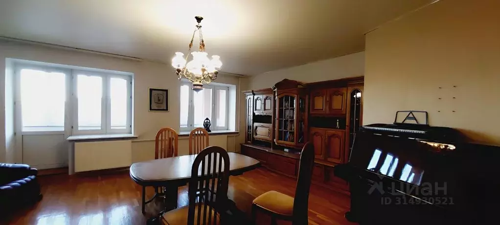4-к кв. Челябинская область, Челябинск просп. Ленина, 38 (139.4 м) - Фото 0