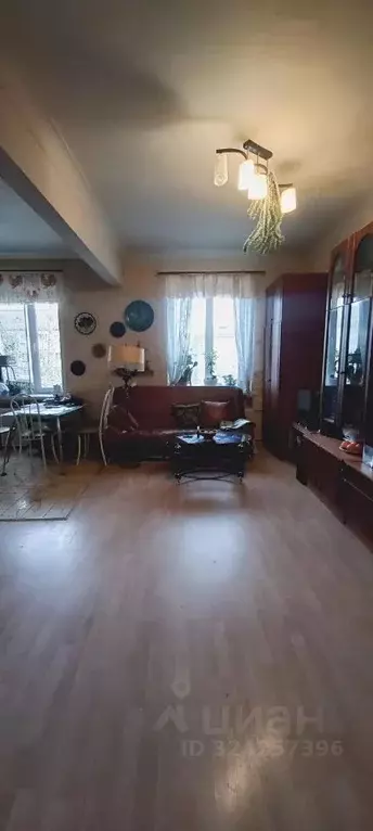 2-к кв. Пермский край, Пермь Комсомольский просп., 64 (54.7 м) - Фото 2