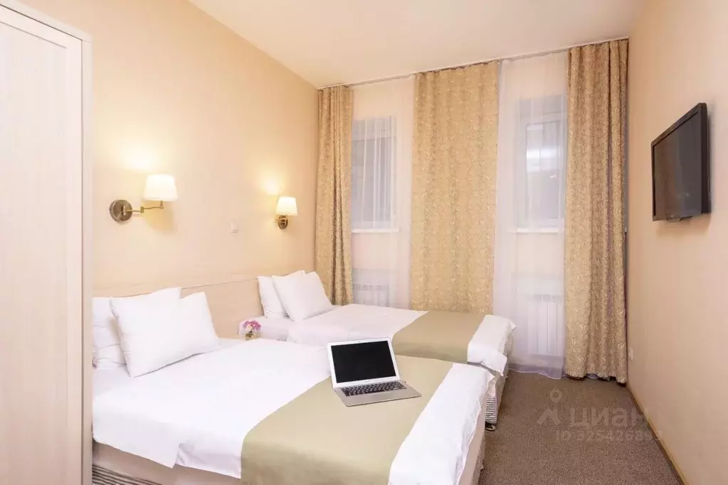 Комната Санкт-Петербург Большая Конюшенная ул., 11Б (15.0 м) - Фото 1