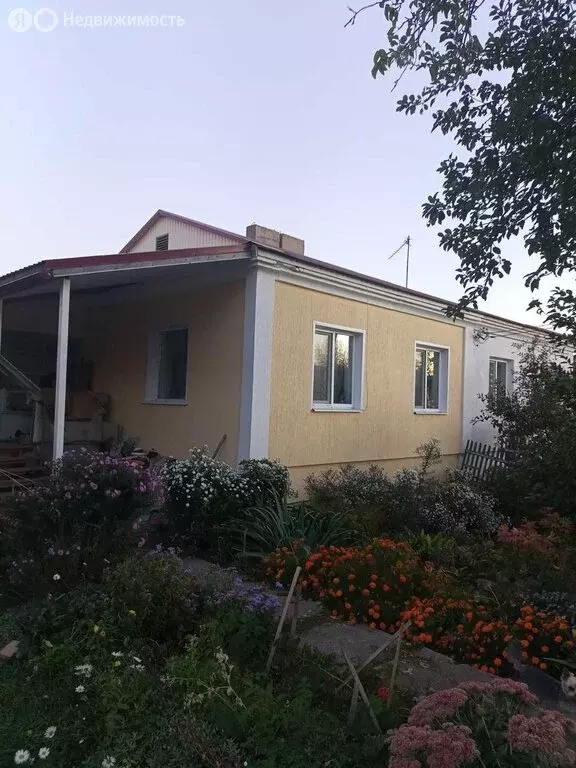 Дом в село Карамышка, Комсомольская улица (64.9 м) - Фото 2