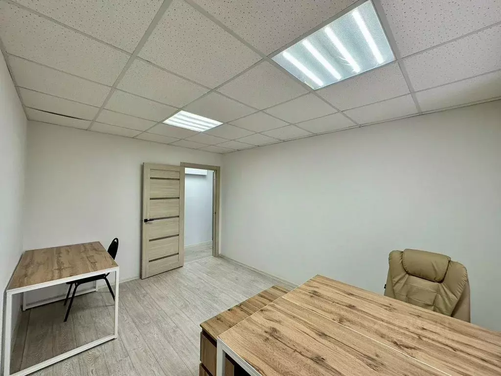 Помещение свободного назначения в Свердловская область, Екатеринбург ... - Фото 2