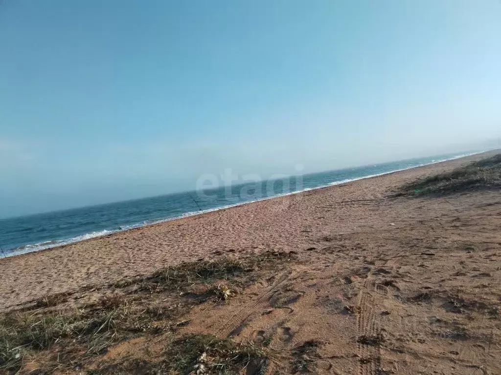 Участок в Крым, Ленинский район, Семисотское с/пос, с. Каменское ул. ... - Фото 1