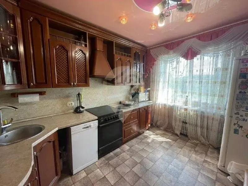 4-к кв. Белгородская область, Старый Оскол Буденного мкр, 8 (82.3 м) - Фото 0