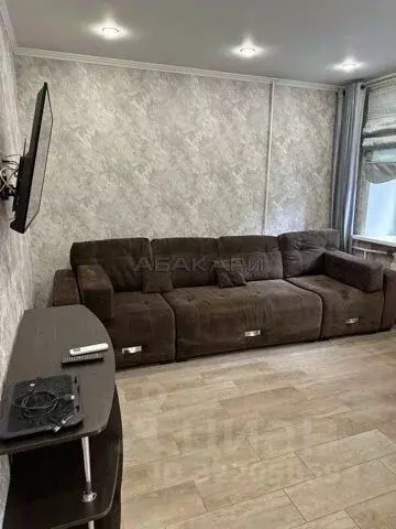 3-к кв. Красноярский край, Красноярск ул. Марковского, 41 (64.0 м) - Фото 0