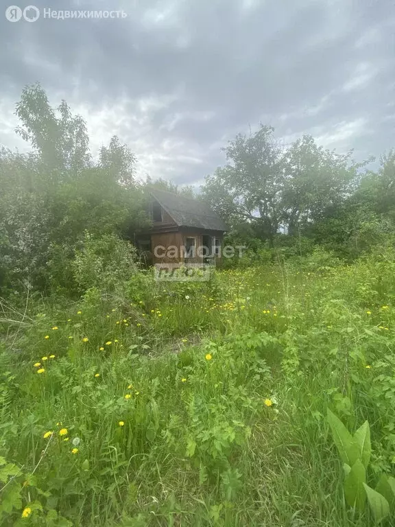 Участок в Октябрьский, Октябрьская улица (4.02 м) - Фото 0