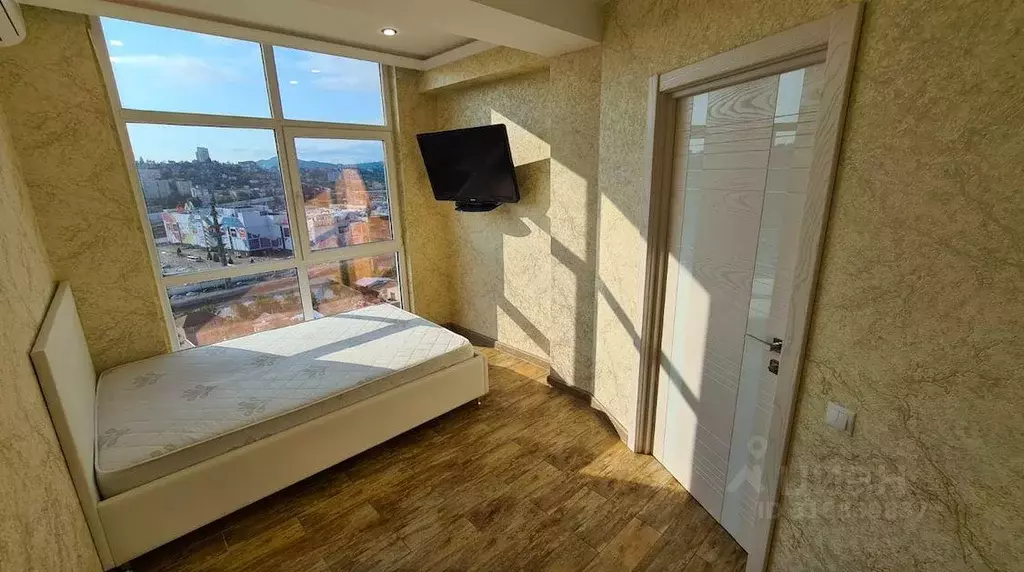 Квартира, 3 комнаты, 55 м - Фото 0