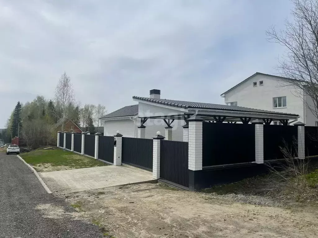 Дом в Пензенская область, Пенза ул. Апрельская, 18 (216 м) - Фото 0