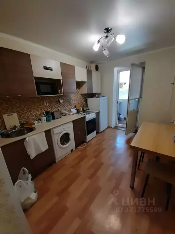 1-к кв. Татарстан, Казань Молодежная ул., 3 (41.0 м) - Фото 0