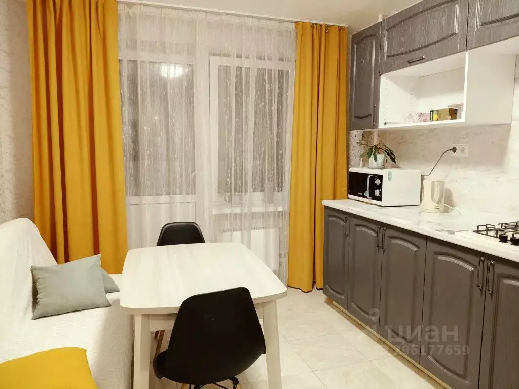 1-к кв. Псковская область, Псков ул. Крестки, 3 (38.0 м) - Фото 1