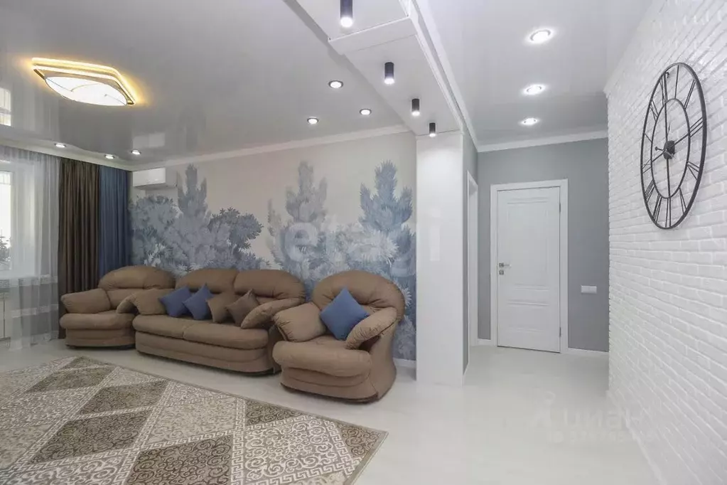 3-к кв. Омская область, Омск ул. Перелета, 19 (91.0 м) - Фото 1