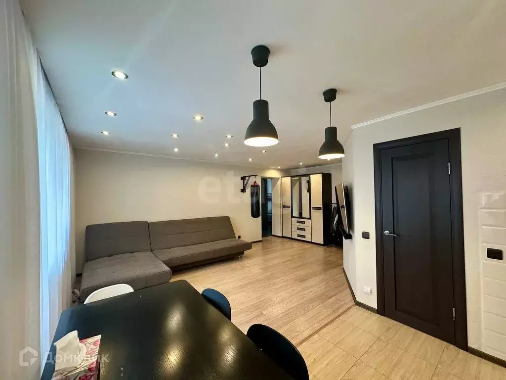 Продаётся 3-к квартира, 62.3 м - Фото 1