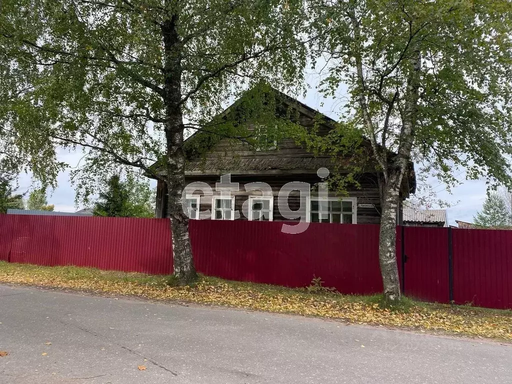 Дом в Новгородская область, Хвойная рп ул. Комсомольская (49 м) - Фото 0