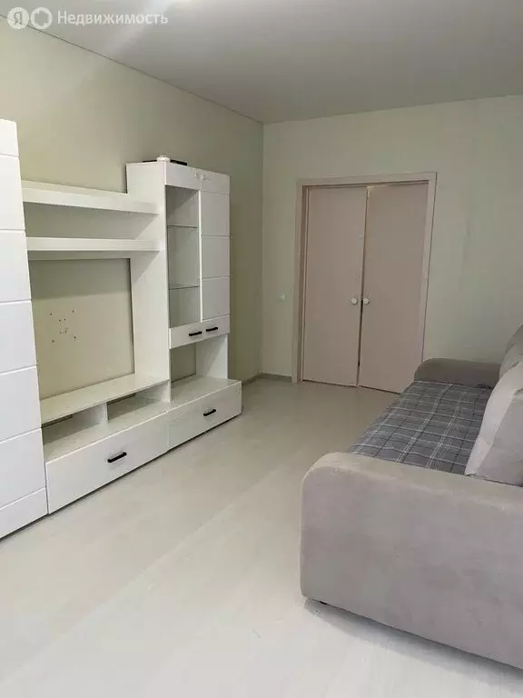 2-комнатная квартира: село Михайловка, Новоуфимская улица, 15 (48.9 м) - Фото 1