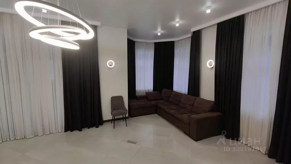 Таунхаус в Москва д. Сосенки, ул. Каштановая, 9/2 (249 м) - Фото 1