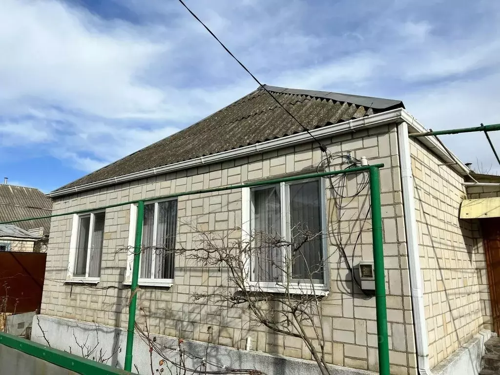 Дом в Краснодарский край, Темрюкский район, Голубицкое с/пос, ... - Фото 1