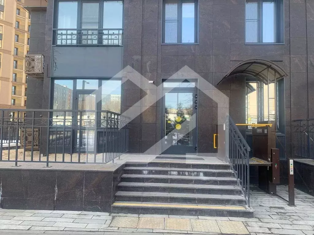 Помещение свободного назначения в Москва Краснобогатырская ул., 40 (82 ... - Фото 1