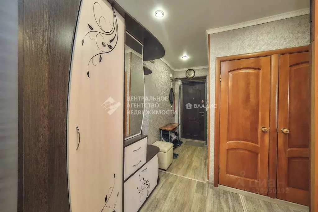 3-к кв. Рязанская область, Рязань Высоковольтная ул., 49 (59.4 м) - Фото 0