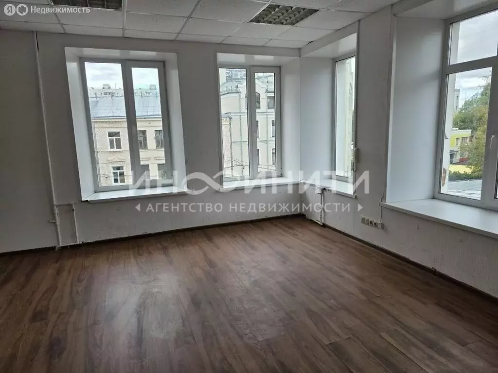 Помещение свободного назначения (1033 м) - Фото 1