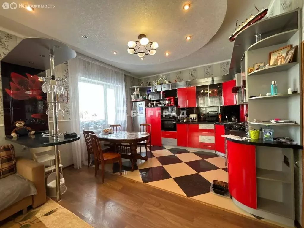 Дом в Борисоглебск, улица Калинина (221.1 м) - Фото 1