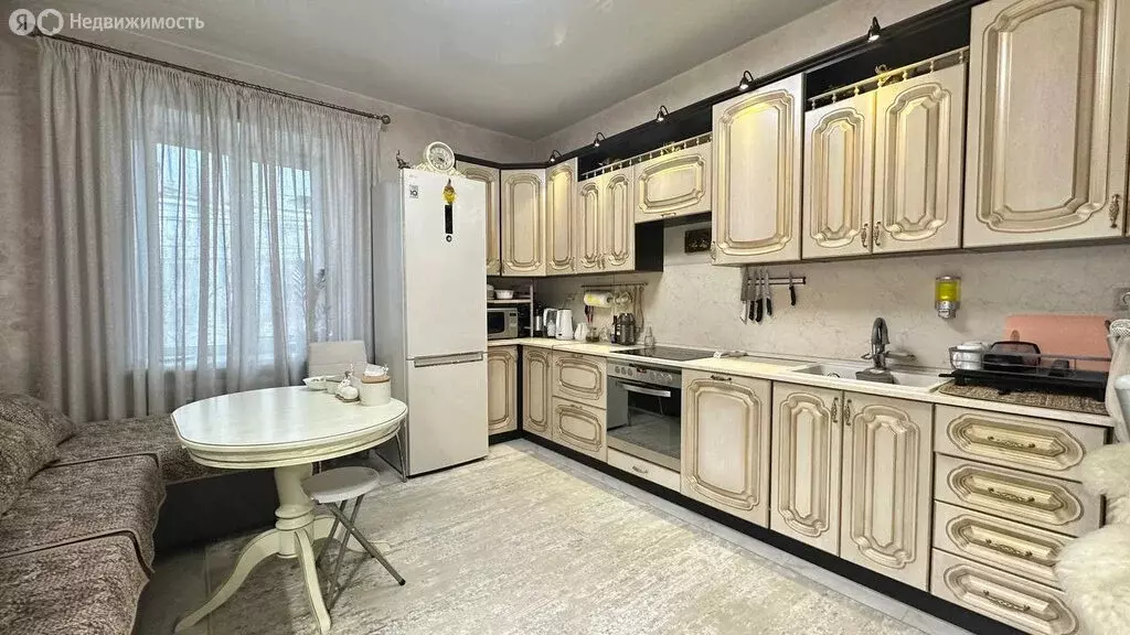 2-комнатная квартира: Чита, улица Бутина, 52 (71.9 м) - Фото 1